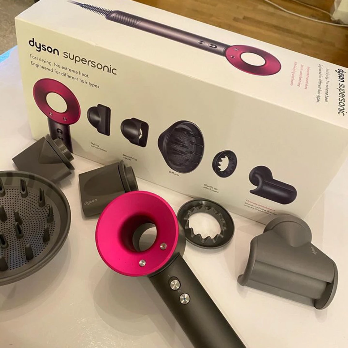 Dyson supersonic hårfön