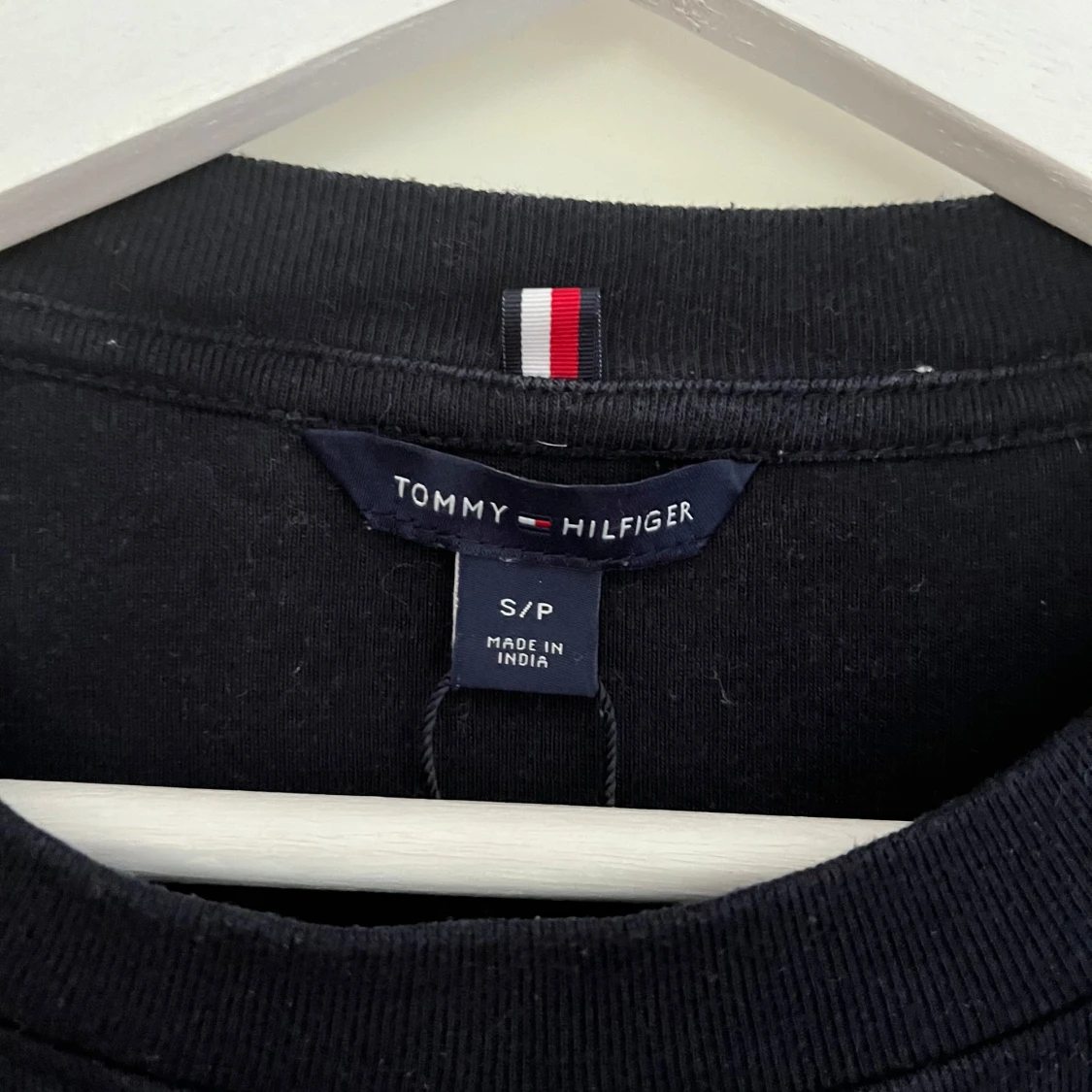 Tommy Hilfiger  - 91