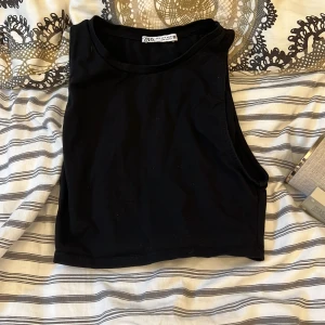 Zara linne  - Säljer en basic zara linne bra skick 