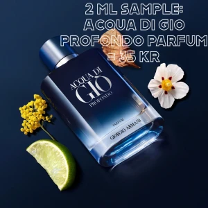 🌊Acqua Di Gio Profondo EDP 2 ML🌊 - Acqua Di Gio Profondo har en fräsch och akvatisk doft med marina ackord, bergamott och grön mandarin. Den blandar aromatiska toner av rosmarin och lavendel med träiga noter av patchouli och mysk, vilket ger en modern och maskulin karaktär.