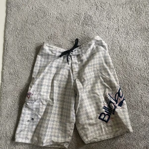 Billabong shorts - Knappt använda. 