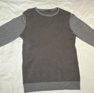 Stenströms Crewneck  - Stenströms Crewneck i storlek S. I gott skick. Material: Merino Ull. Nypris: 1700 kr 