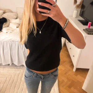 Stickad t-shirt - Så fin💞