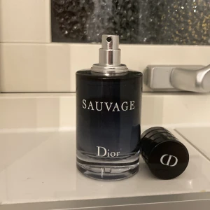 Byten!! mot dior sauvage edt 50/60 ml - Byten mot dior sauvage edt 50 ml kvar hör gärna av er vid minsta lilla fundering och var inte rädda för att ställa frågor.