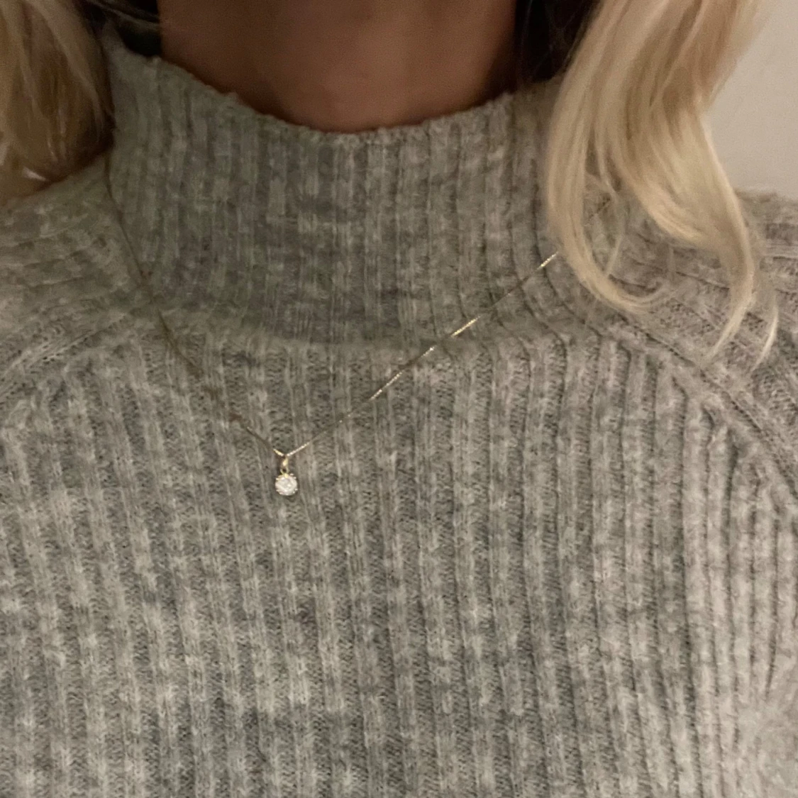 Grå stickad tröja - 92