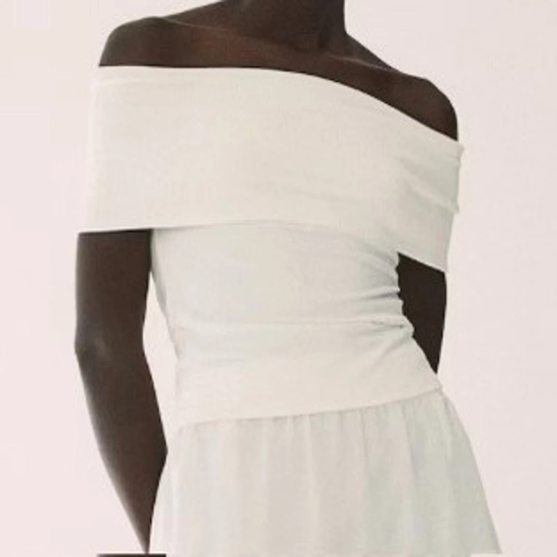 Off shoulder topp i trikå  - 92