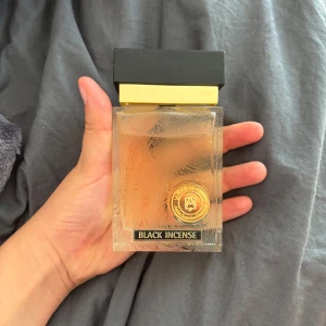 Black intense - Arabisk parfym, köpt i Dubai. Aldrig använd endast testad 