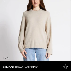 Stickad tröja - Superfin stickad tröja från lager 157 i deras modell ”Catherine”. Endast använd ett fåtal gånger🤍
