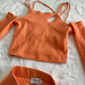 Set - Hanna Schönberg x NA-KD. Aldrig använd