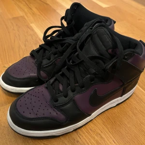 Nike dunk high fragment 42 - Säljer dessa då jag inte använder de. Bra skick i storlek 42. Låda finns 