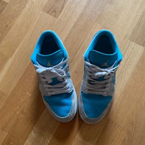 Jordan 1 se - 9/10 skick ass löna Jordan 1 köpta i spanien på footlocker 