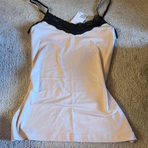 Ljus ljus rosa linne - Jätte fint oanvänt linne från h&m!🩷