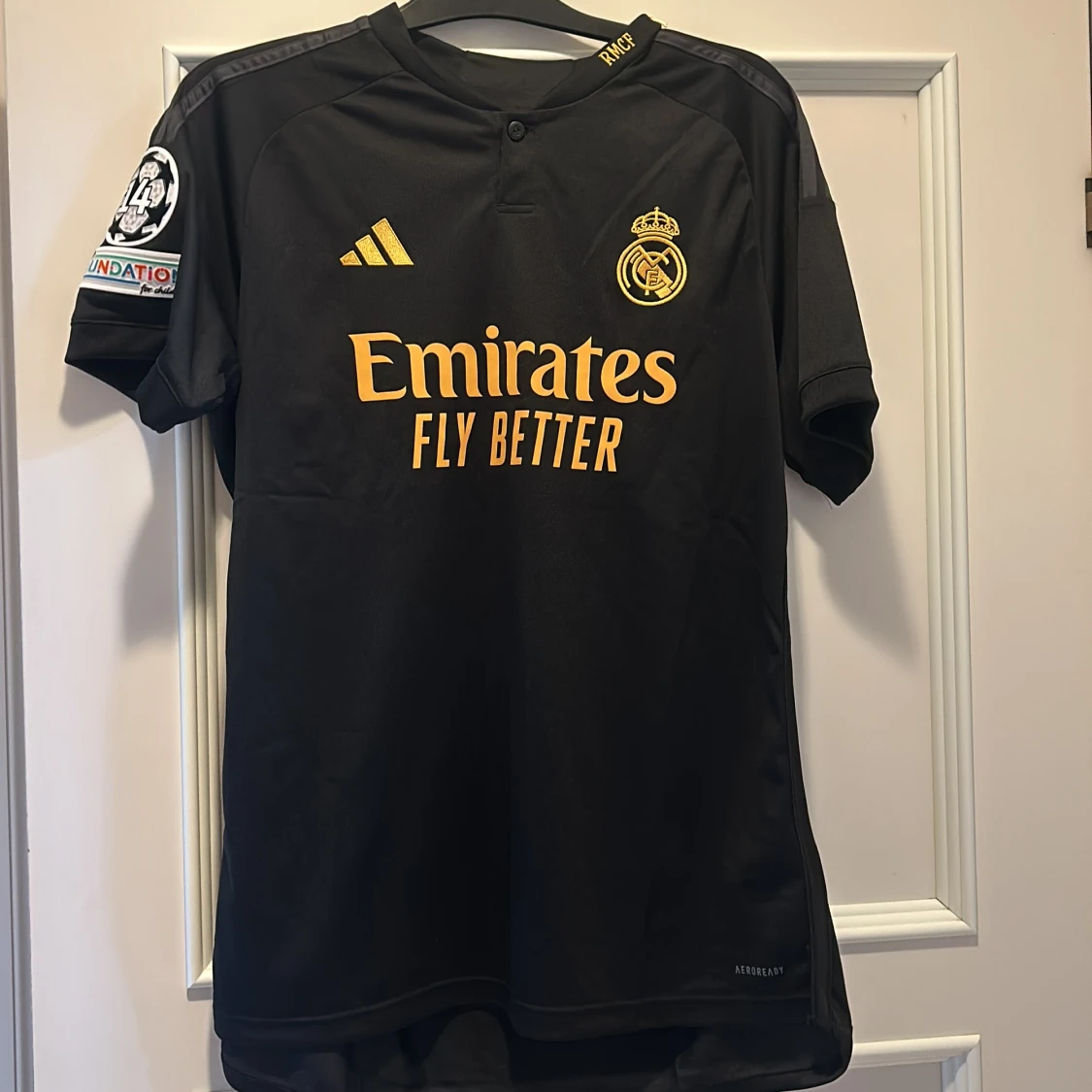 Real Madrid 23/24 tredjetröja