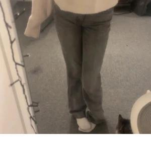 Low waisted jeans  - Low waisted jeans från Ginatricot💕 använda en gång💕