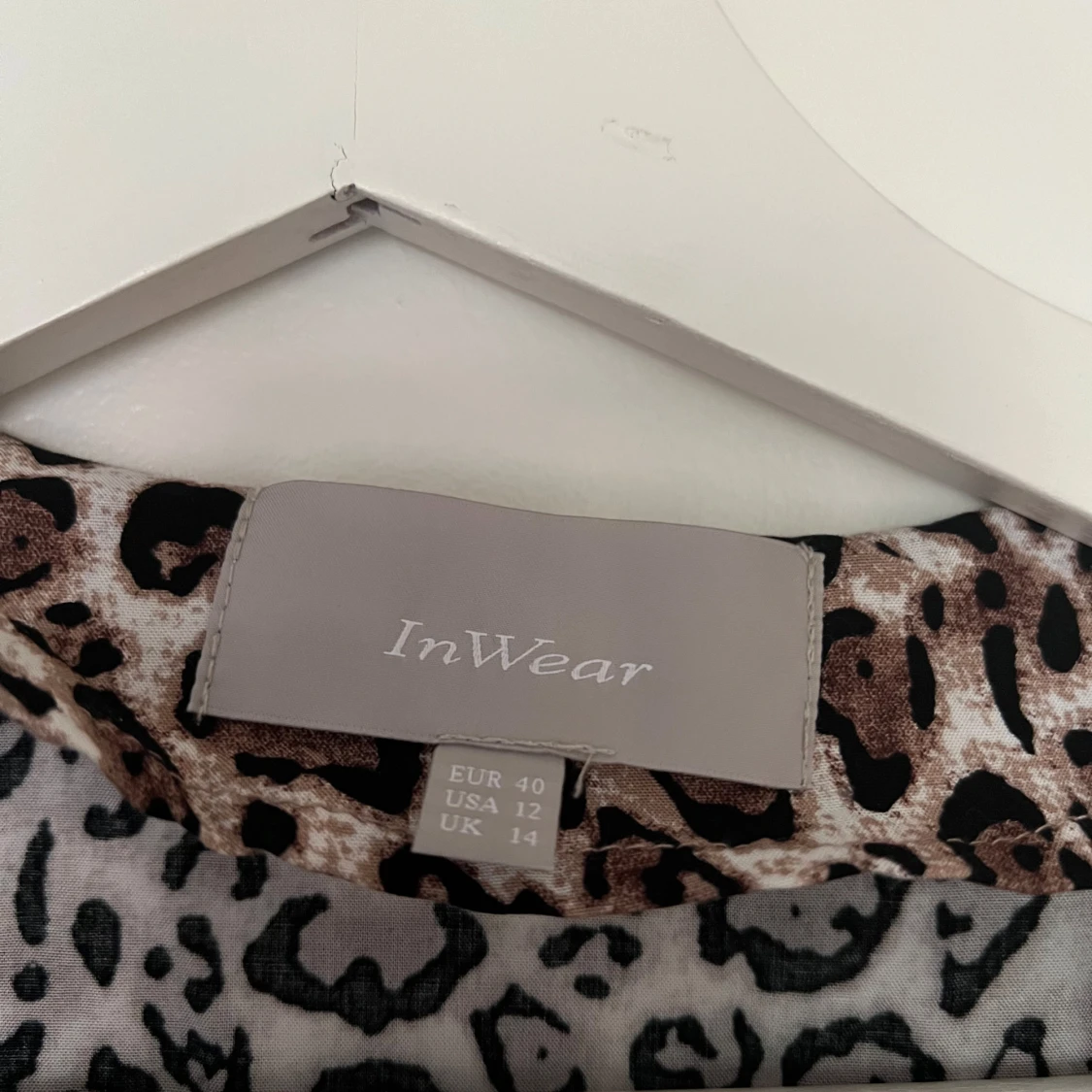 Leopardmönstrad klänning - 93