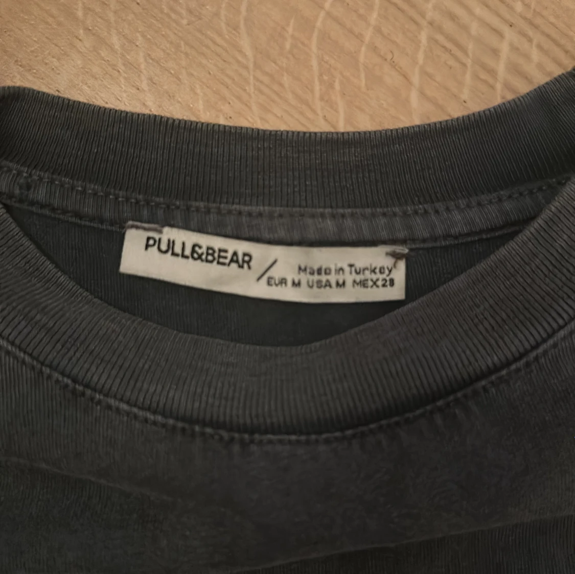 Svart t-shirt tryck - 91