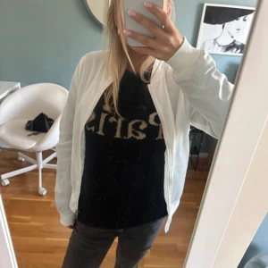 Tunn bomberjacka  - Aldrig använd 