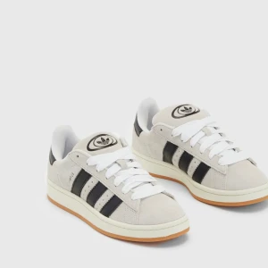 Adidas campus 00:s - Säljer mina adidas campus 00:s som är i väldigt bra skick!🥰