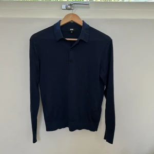 Uniqlo Merino knit polo - Storlek XS, bra skick, ny pris ca 600
