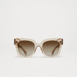 Chimi 08 ecru  - köpt i maj 2023, knappt använda, några få repor ( se andra bilden ) box medföljer🌟🌟