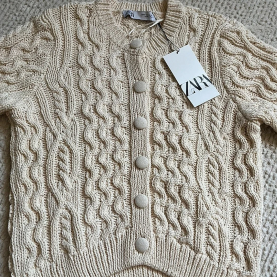 Kortärmad stickad tröja från zara  - 91