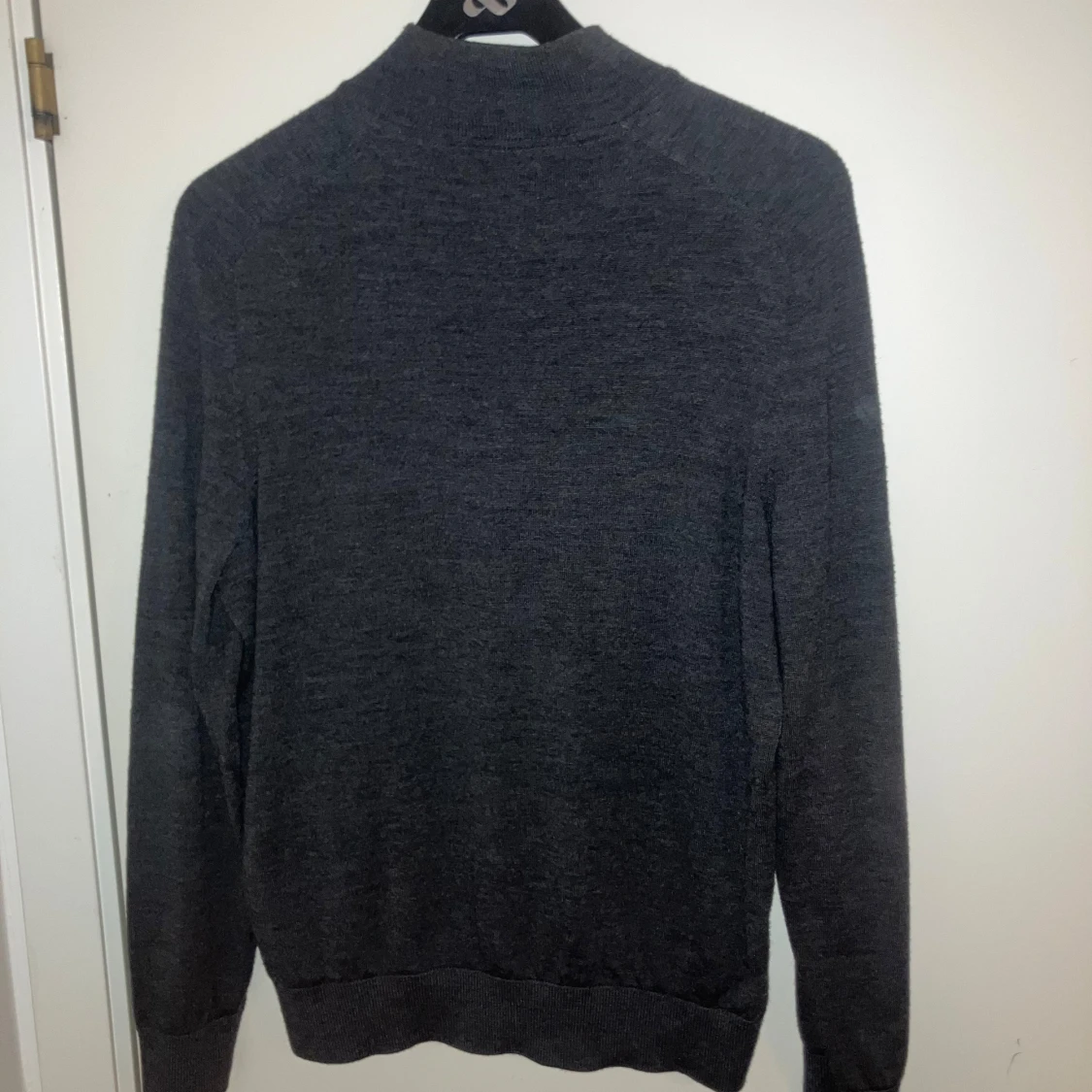 Grå tröja med dragkedja från Morris - 90