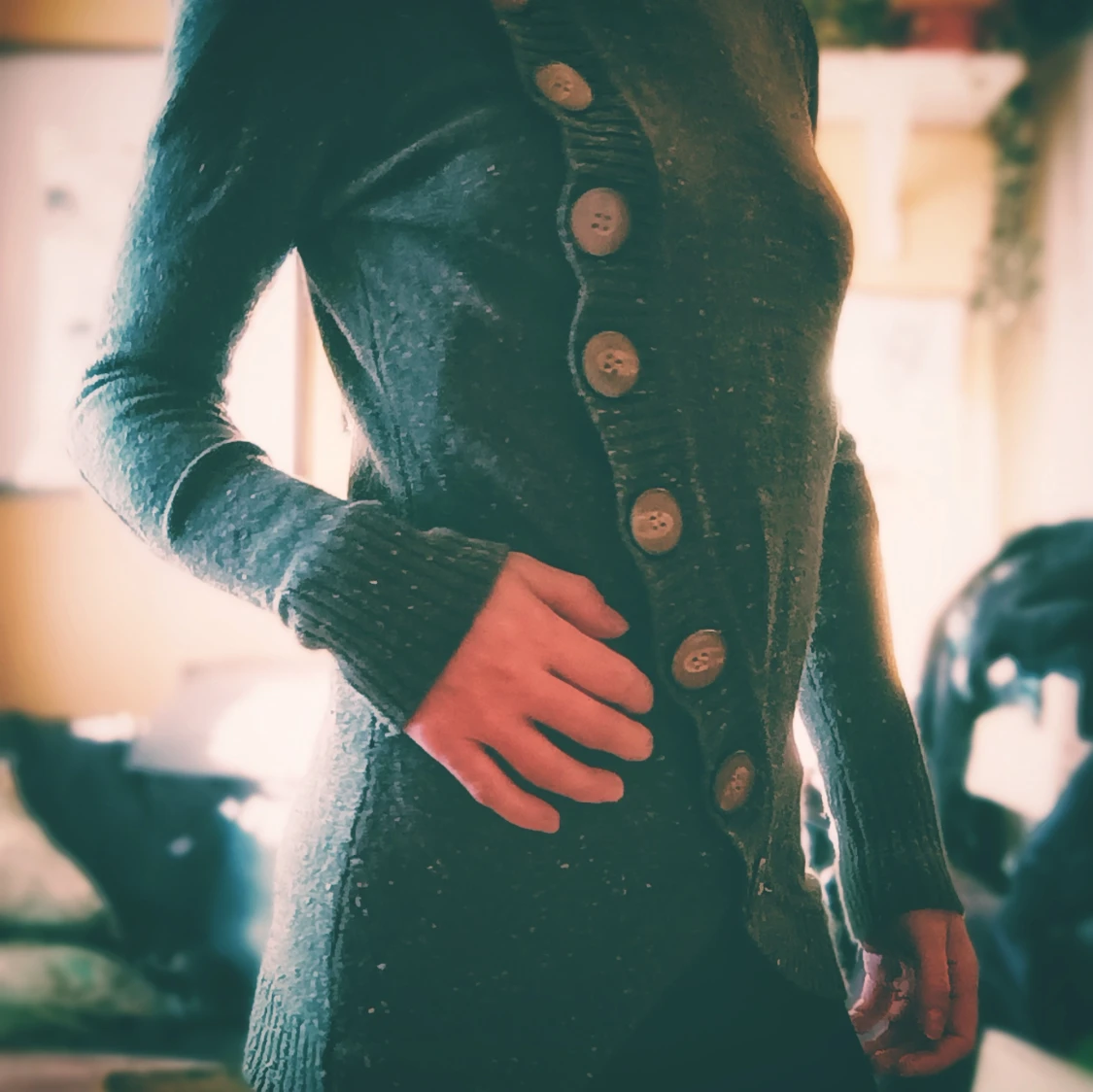 Annorlunda grön stickad tröja - 4