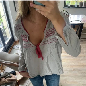 Odd Molly blus - Jättefin Odd Molly blus Storlek S