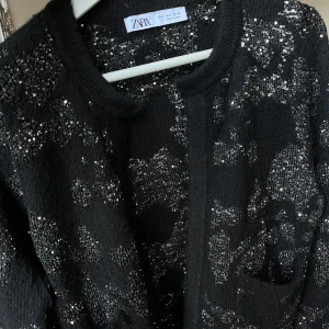 Knitted cardigan  - Worn only once, great condition. Bought for 599,- in London. 