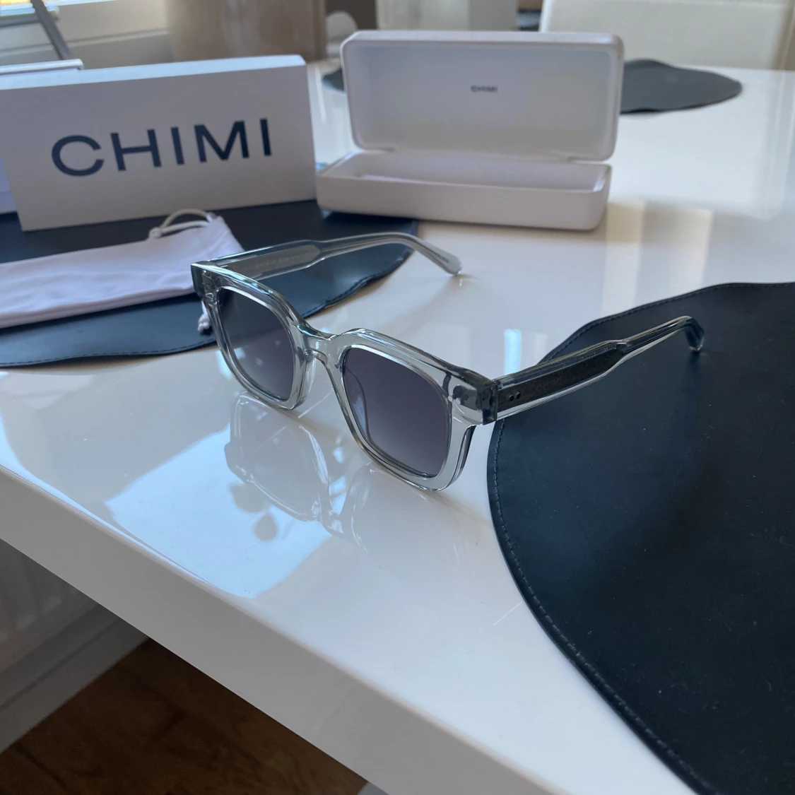 Transparenta solglasögon från Chimi - 91