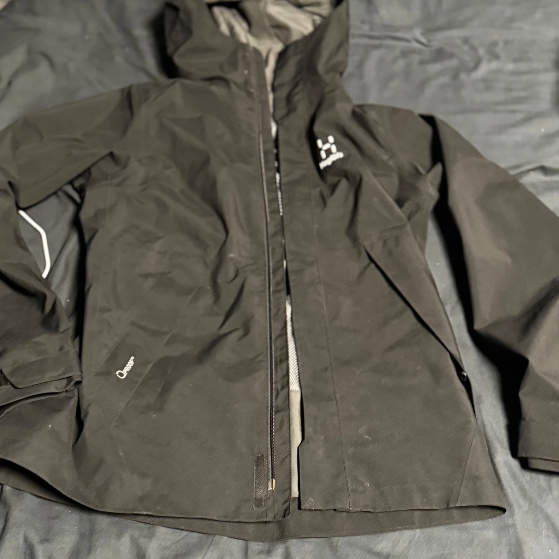 Svart vindjacka från Haglöfs