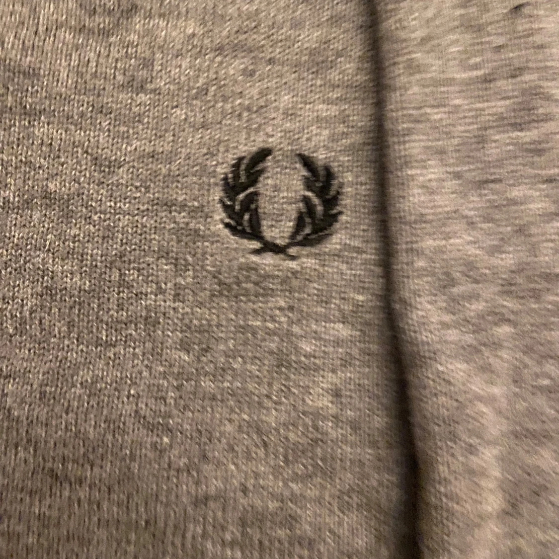 Grå tröja från Fred Perry - 92