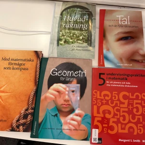  matematikböcker - En samling av fem olika matematikböcker som täcker ämnen som huvudräkning, geometri, tal och undervisningspraktiker. Perfekt för lärare och studenter som vill fördjupa sina kunskaper inom matematik. Huvudräkning   250kr   Tal & de fyra räknesätten  150kr  Med matematiska … komp..  300kr  Geometri för lärare   180kr  5 undervisningspraktiker  230kr  Samtliga böcker är i nytt skick, varken defekter eller något skrivet i.