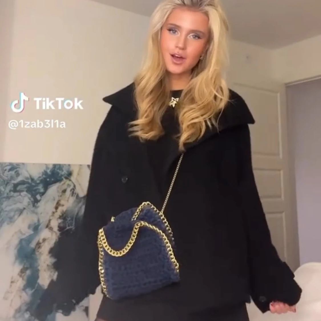 Virkad väska med silver kedja - 1