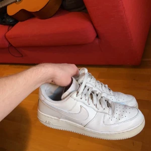 Air force 1  - Air force 1 storlek 44,5 