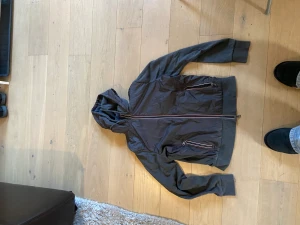 Moncler overshirt  - Tröttnat på en moncler