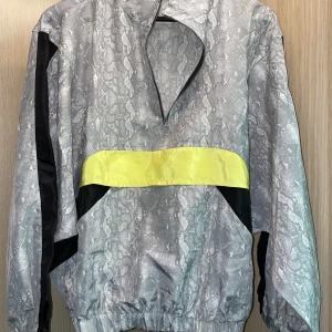 Zip sleeve mönstrad  - Mönstrad långarmad tröja 