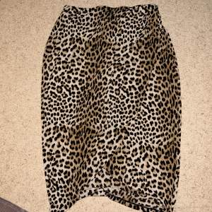 Wrap Skirt, Elastic waist, leopard print