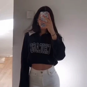 Sweatshirt  - Lånad bild! En tröja som jag inte använder mer. Vid frågor hör av dig ☺️