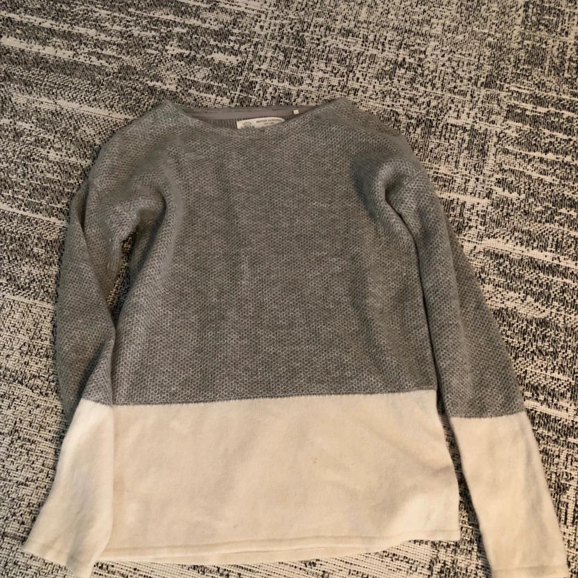 Stickad tröja M
