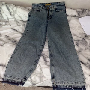 Byxor  - Har använt den mer än 5 gg. Helt ny köpte från Turkiet. 