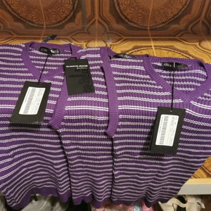 Tröja  - Ärmlös tröja mäter m l xl för information Kontakta mig alla nya