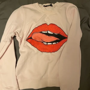 Tröja BikBok - Sweater från BikBok👄