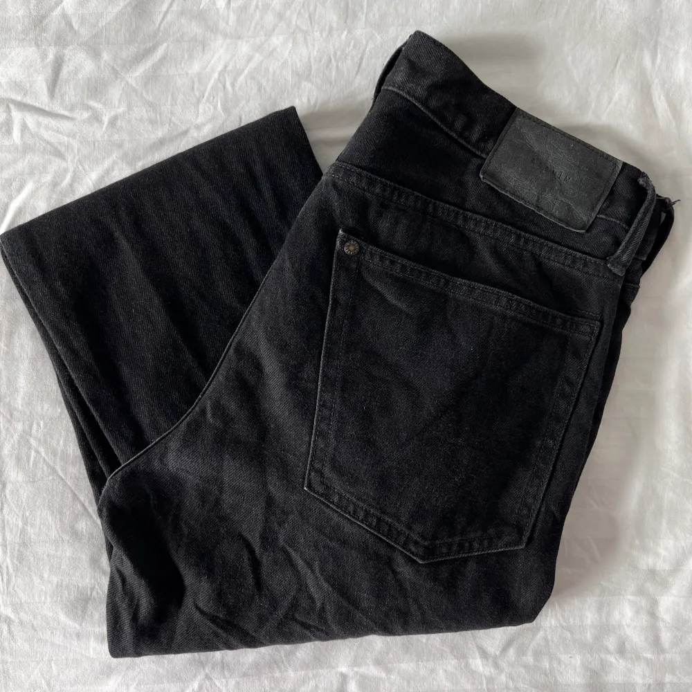 Black jeans. Size W30 L30. Good condition. Straight legs.. Jeans & Byxor.