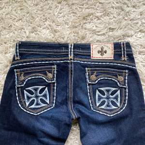 Lågmidjade jeans från Laguna Beach💕midja 84, innerben 87, jae 165