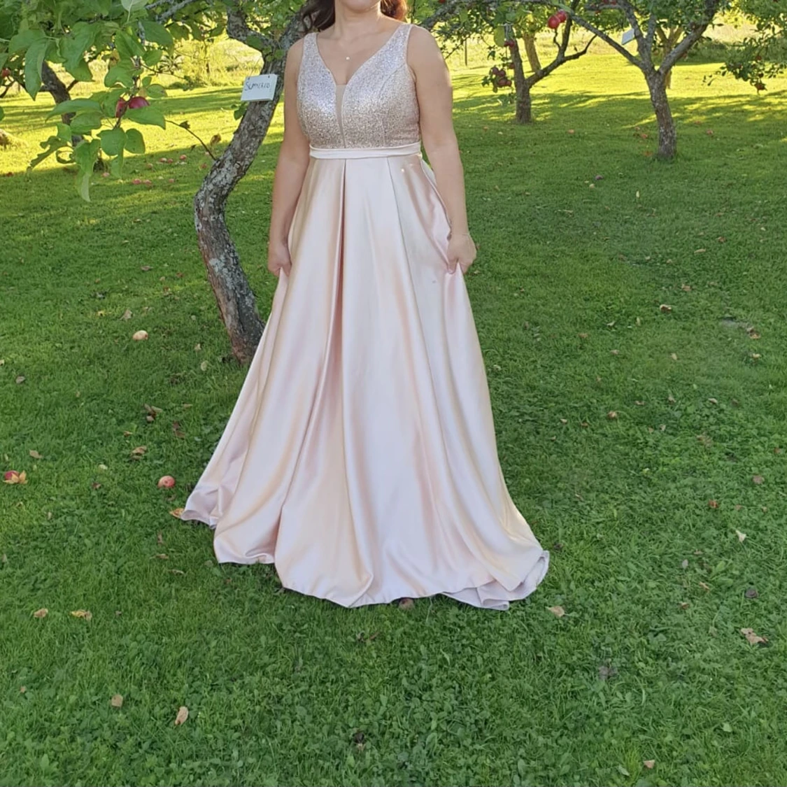 Klänning säljes - 91