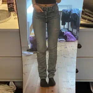 Blå vintage straight jeans i storlek 34!
