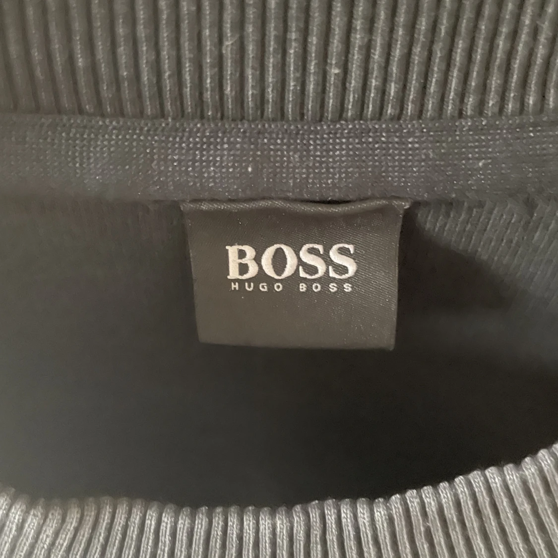 Hugo Boss tröja  - 91