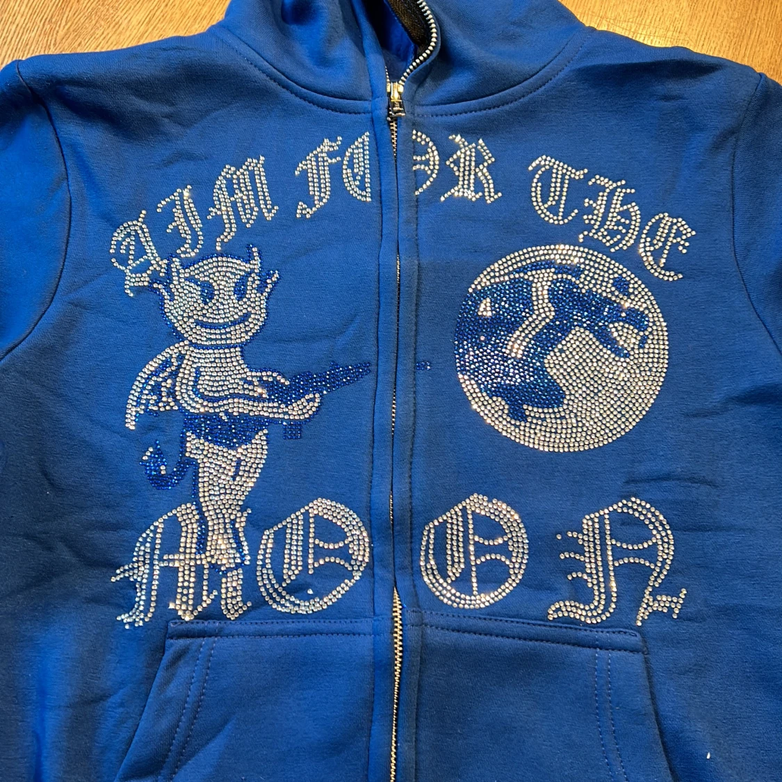Aim for the moon hoodie - 90