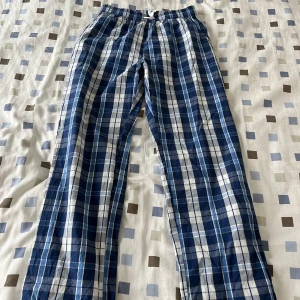 Pyjamas byxor - Pyjamas byxor storlek XS passar nog en Small också💕